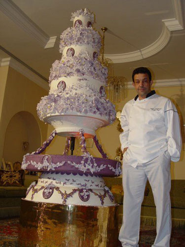 Торти на ліванських весіллях